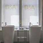 Bed & Atmosphere Split
