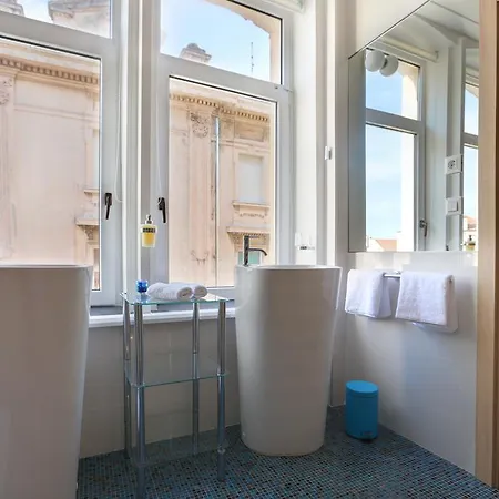 베드 앤 애트모스피어 룸스 게스트하우스