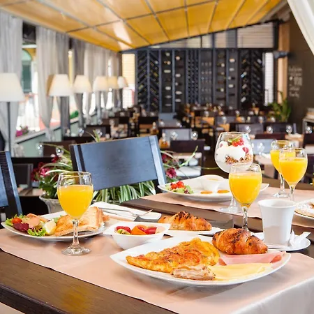 게스트하우스 베드 앤 애트모스피어 룸스 스플리트