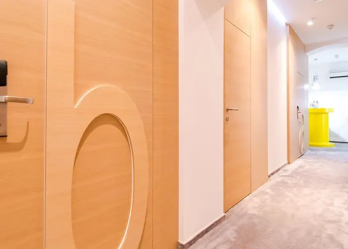 بيت ضيافة Bed & Atmosphere 4*